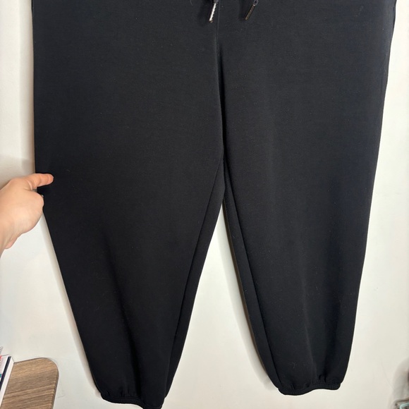 SPANX AirEssentials Barrel Leg Pant XL Petite Very Black - Picture 5 of 9